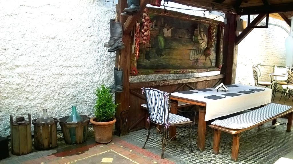 Penzion A Restauracia Toldi غالنتا المظهر الخارجي الصورة