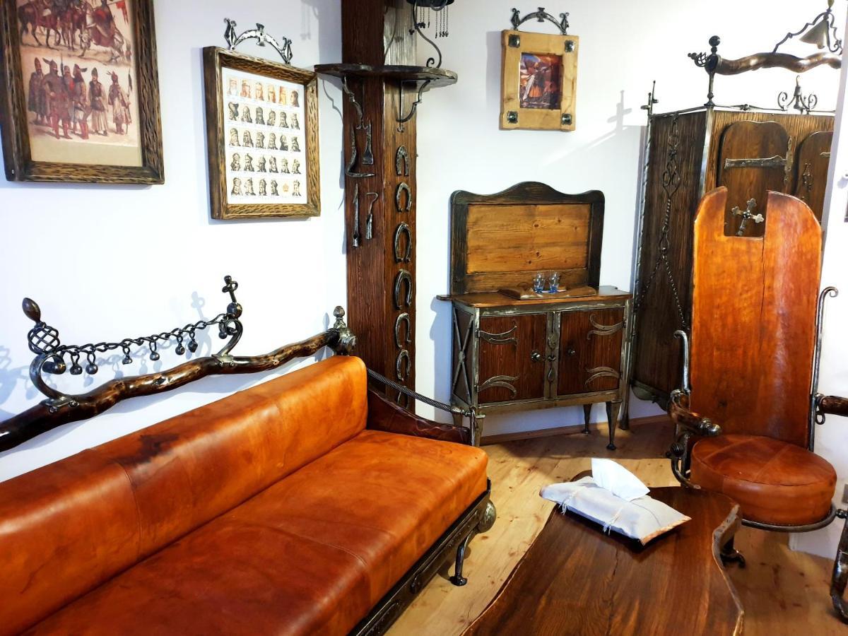 Penzion A Restauracia Toldi غالنتا المظهر الخارجي الصورة