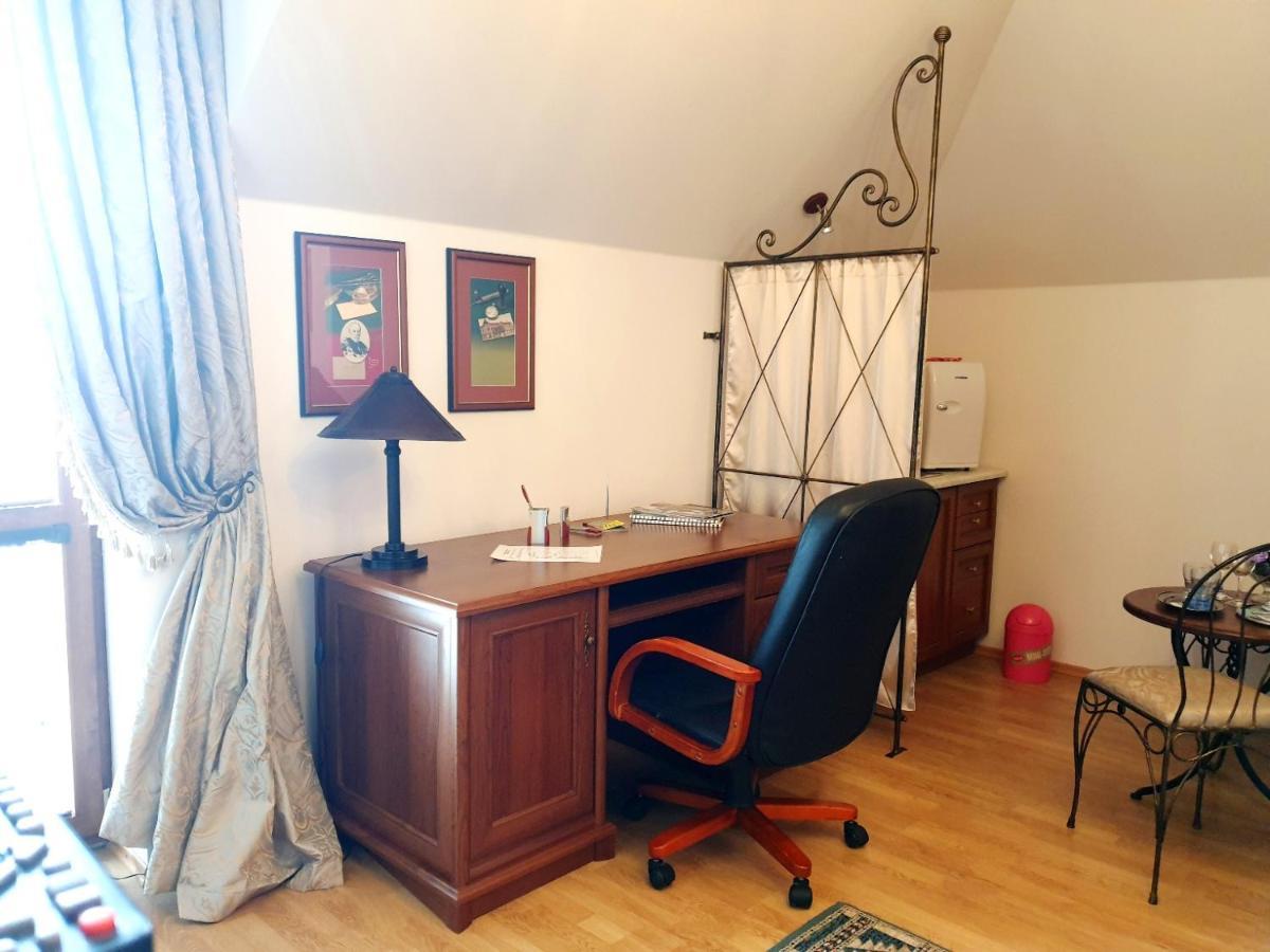 Penzion A Restauracia Toldi غالنتا المظهر الخارجي الصورة